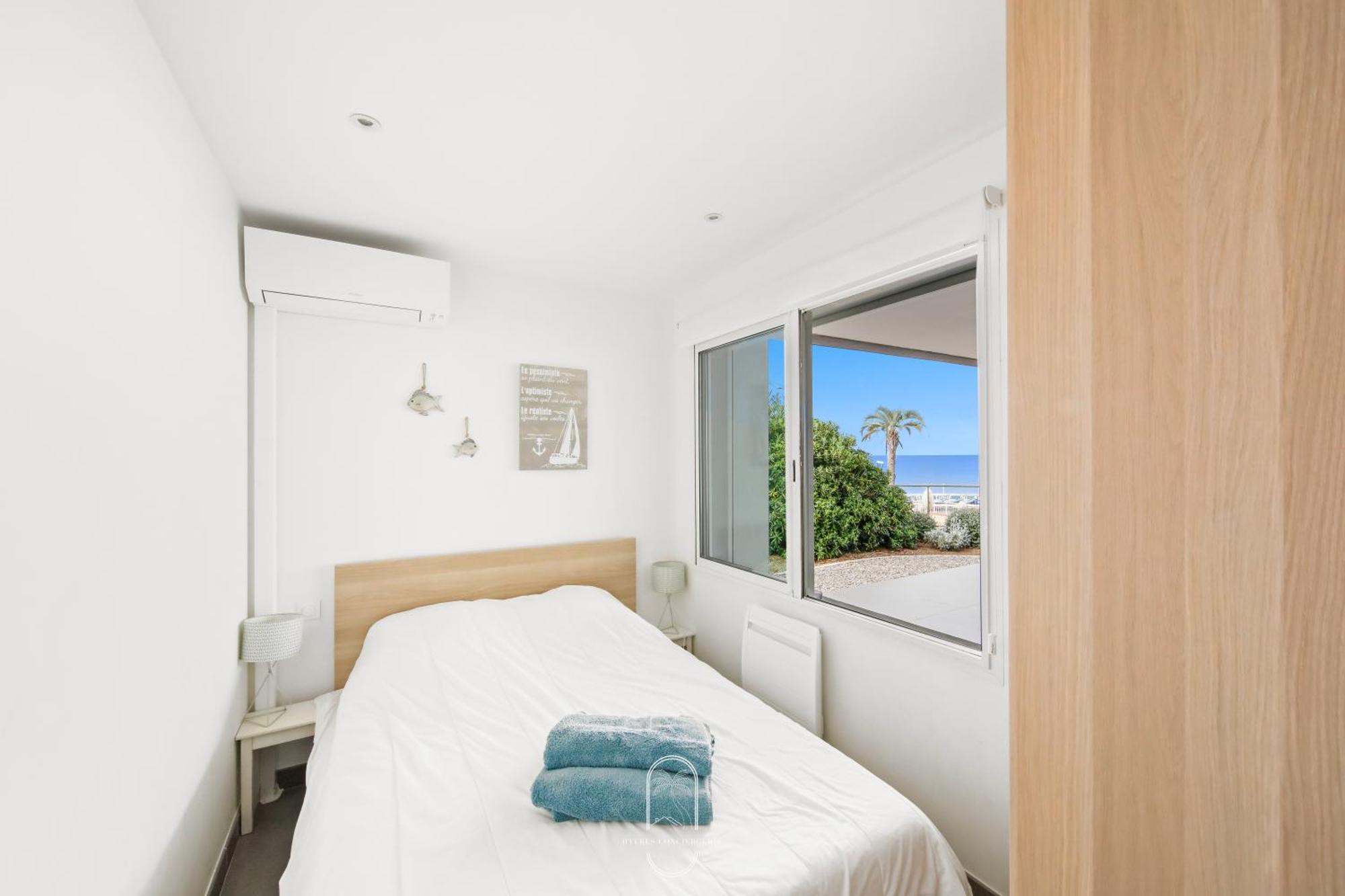 Villa Antoine Appartement Rdj Vue Mer Clim Wifi Parking Plage 50M La Garonne لو براديت المظهر الخارجي الصورة