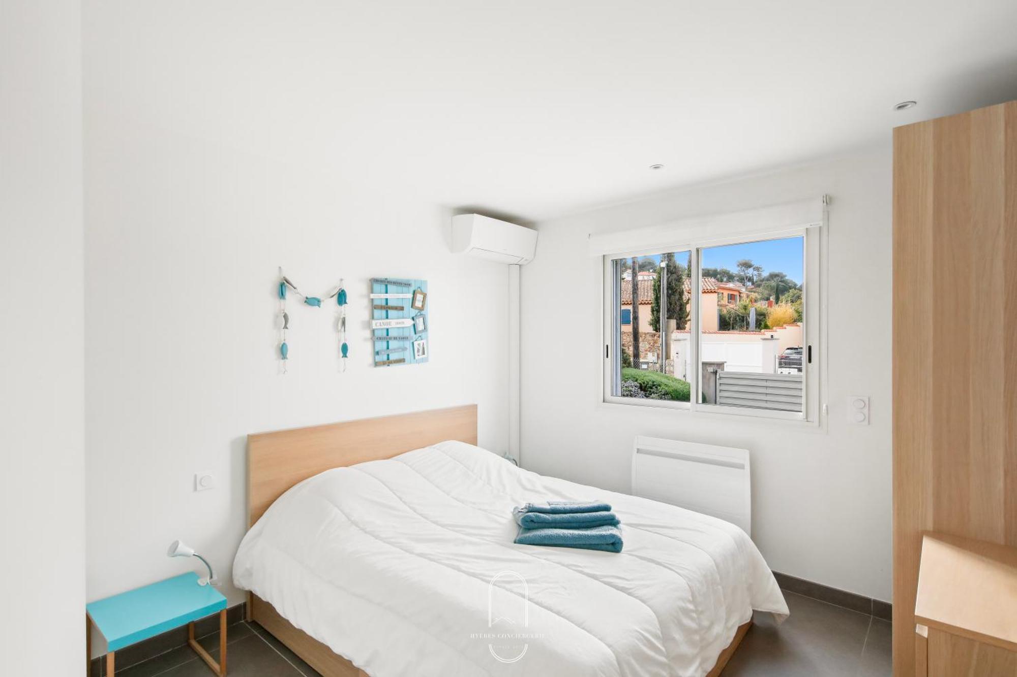 Villa Antoine Appartement Rdj Vue Mer Clim Wifi Parking Plage 50M La Garonne لو براديت المظهر الخارجي الصورة
