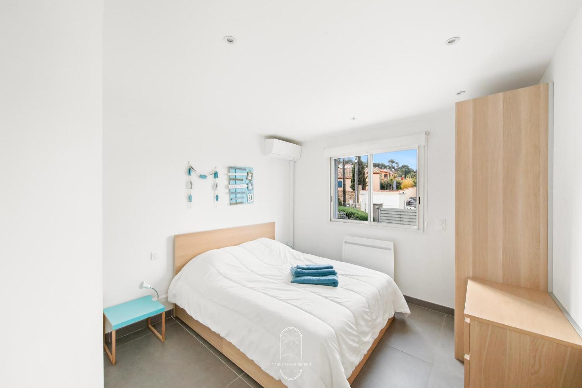 Villa Antoine Appartement Rdj Vue Mer Clim Wifi Parking Plage 50M La Garonne لو براديت المظهر الخارجي الصورة